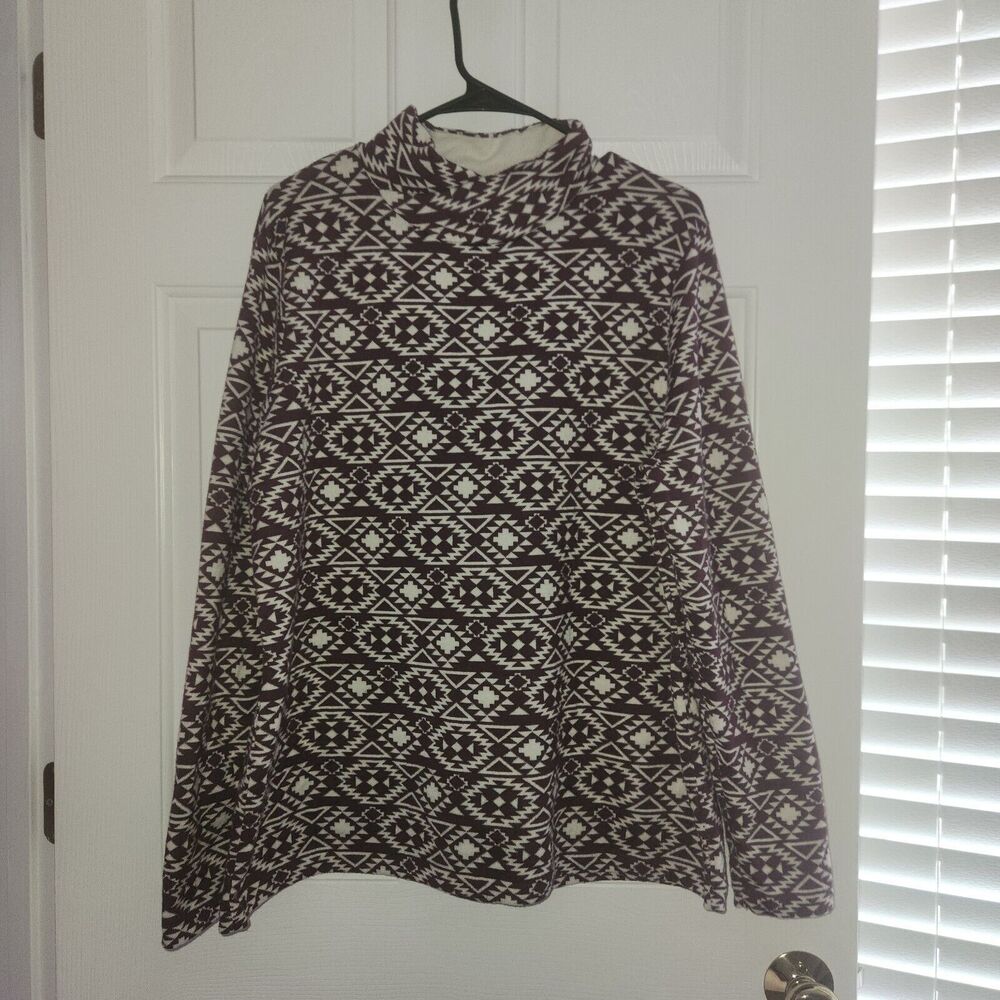 Duluth Trading XXL Mock Neck Shirt Purple Aztec Southwestern Print Coolmax Top